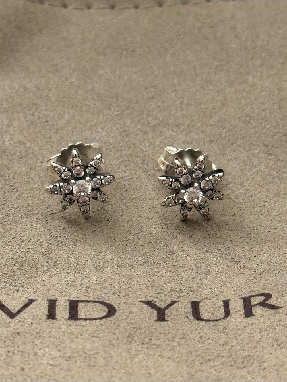 David Yurman Silver Starburst Diamond Stud Earrings - Silver
